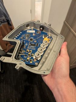 Onewheel pint controller board