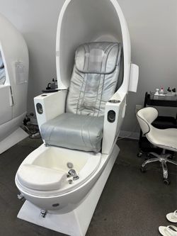 Pedicure chair