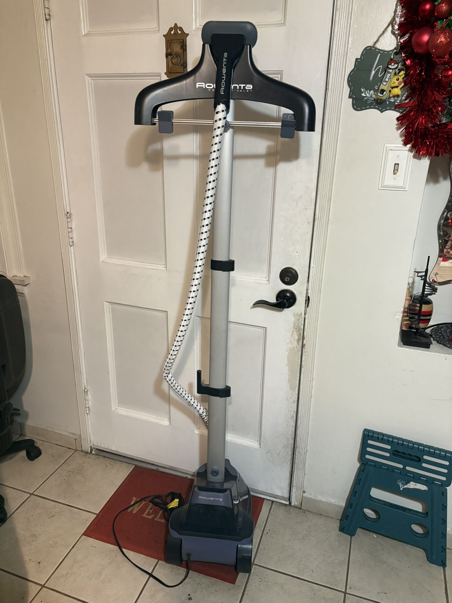 Rowenta Compact Garment Steamer