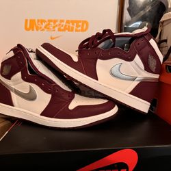Air Jordan 1 Retro High OG Borduex Size 11.5M