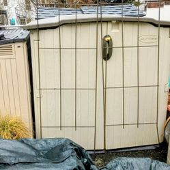 (2) 71" Arched Garden Trellises with pretty leaf pattern tops - $45 each