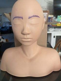 Silicone Mannequin Head with Shoulders – For Lash Extension, Microblading, and Makeup Practice