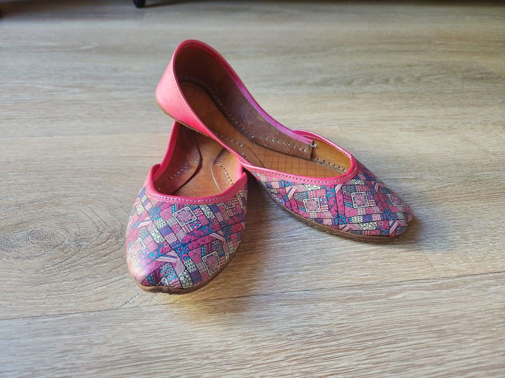 Indian/Pakistani khussa/shoes for women