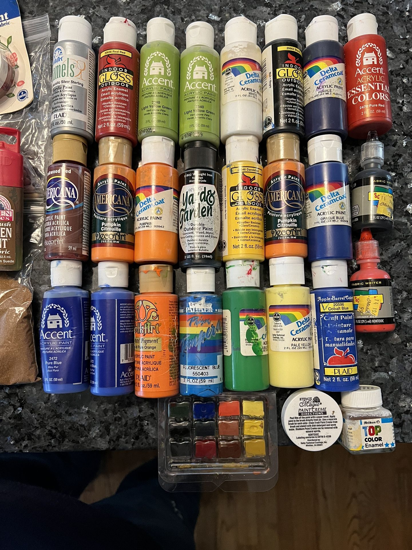 Artist Paints And Supplies