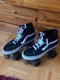 Detachable vans roller skates