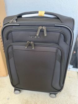 Samsonite 20" Carry-on