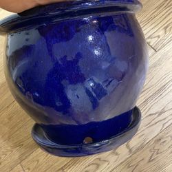 11” Glazed Ceramic Pot