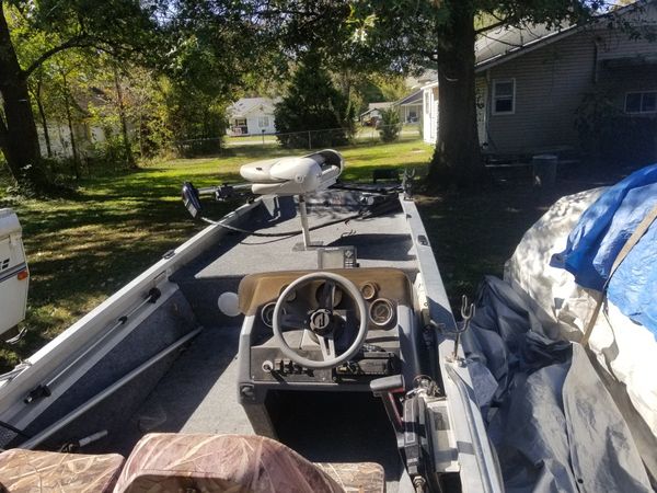 Bass tracker