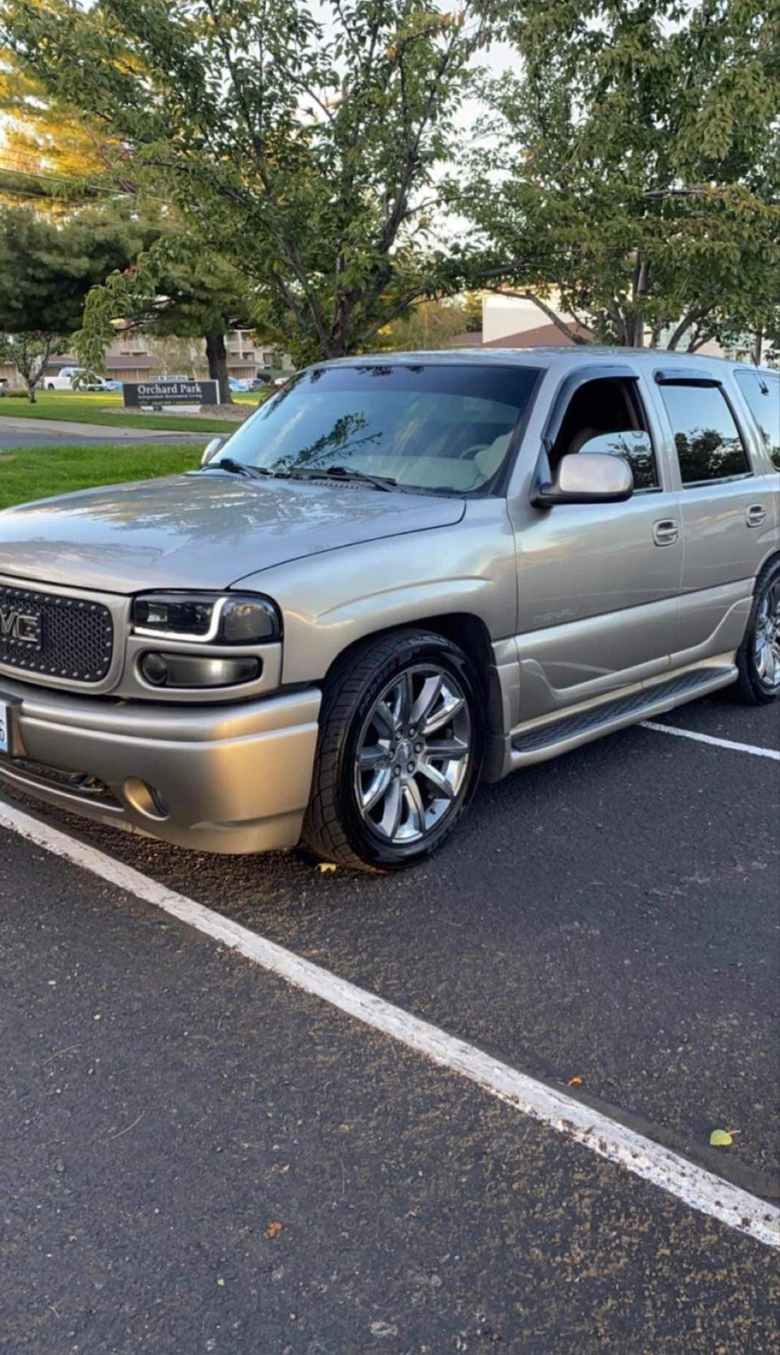 Super Clean!!Yukon Denali!!Lots Of Custom Work/aftermarket Parts