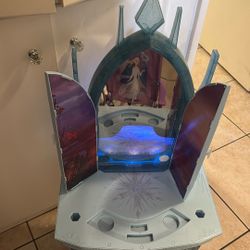 Disney Frozen 2 Elsa's Enchanted Ice Kids Vanity with Lights