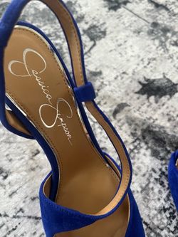 Royal Blue 5” strap heals Jessica Simpson