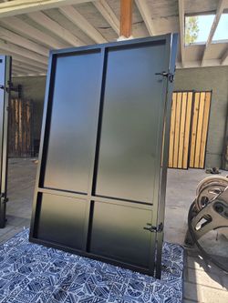 Rv gates