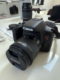 Canon Rebel T8i Camera Kit