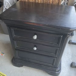 Nightstand 