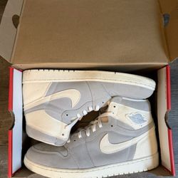 AJ1 High OG Craft Ivory Size US 12/ UK 13