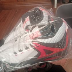 And 1 Takeoff 3.0 Tennis Shoes Sz 9,10,11