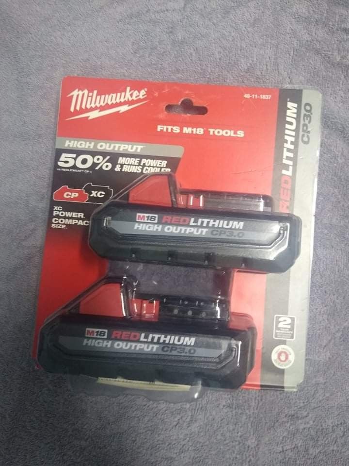Milwaukee M18 18V Lithium-Ion HIGH OUTPUT CP 3.0Ah Battery