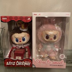 Checkmate King And Close To Sweet Labubu