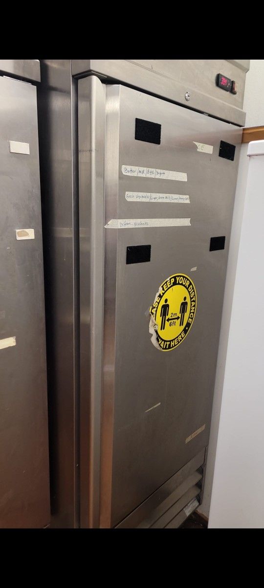 Avantco Tall Tower Fefrigerator Commercial Kitchen