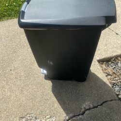 Trashcan $10