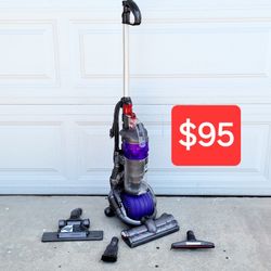 Nice Dyson DC24 Bagless Compact Uprigh Vacuum 