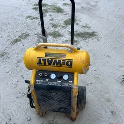 DeWalt Compressor 