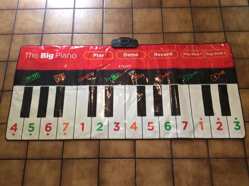 FAO SCHWARZ BIG PIANO MAT