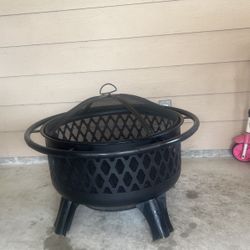 Hampton Bay Fire Pit