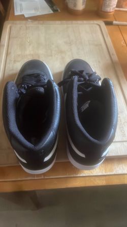 Nike shoes 10.5