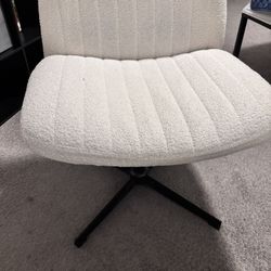 LARGE CRISSCROSS CHAIR