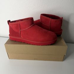 UGG PLATFORM ANKLE BOOTS Size 11