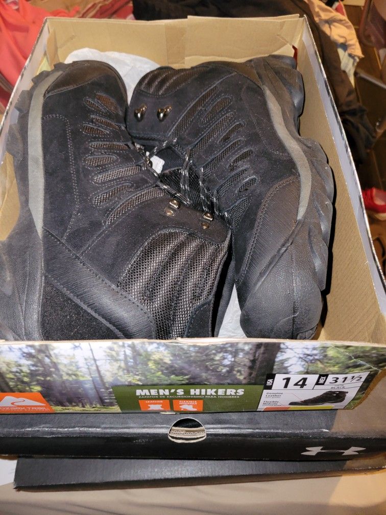 Boots Hiking Size 14