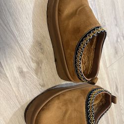 Platform slips ons (women’s )