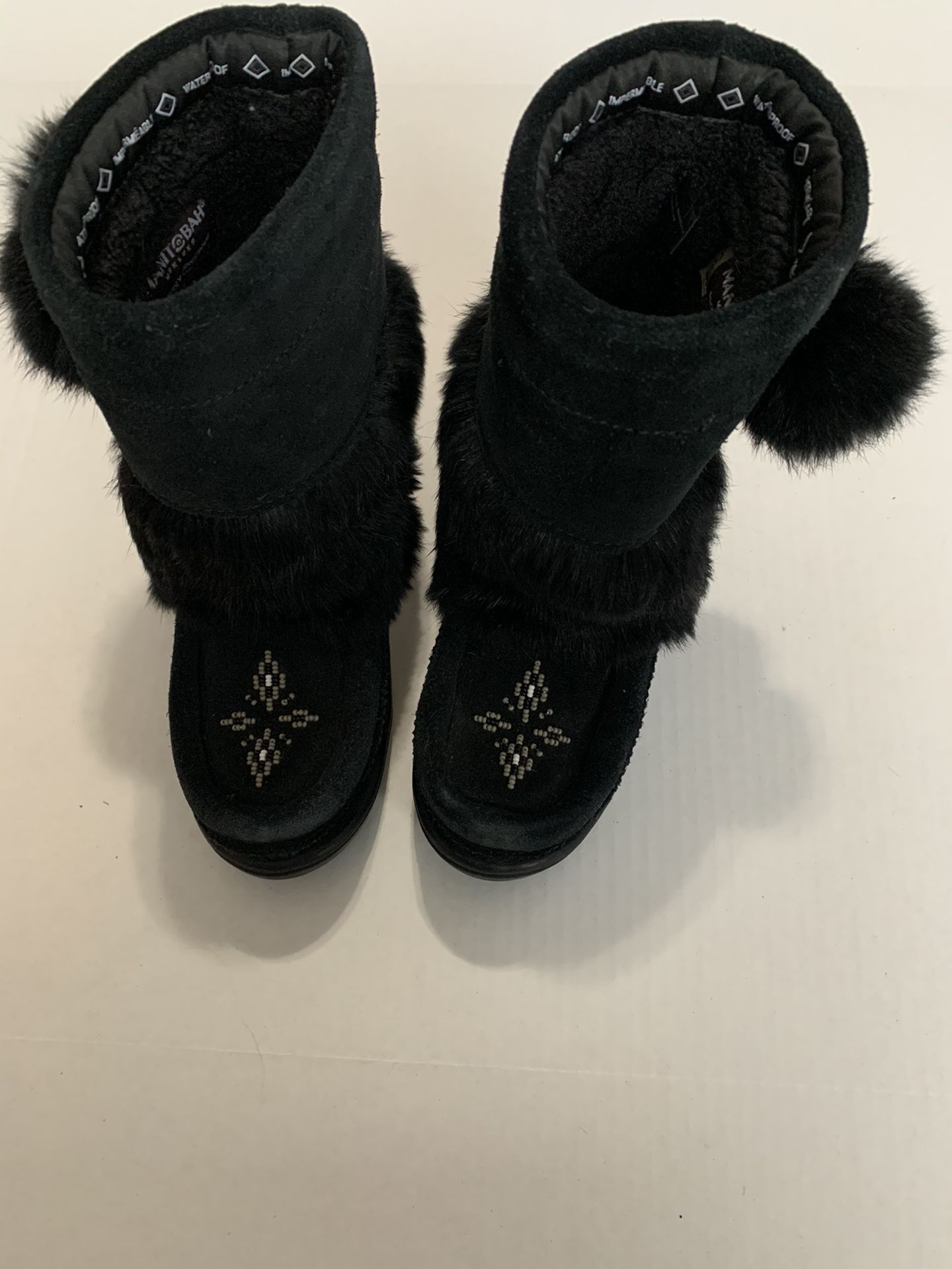 Manitobah youth girl boots black