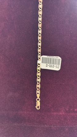 Gold Chain Bracelet with Diamond-Cut Links