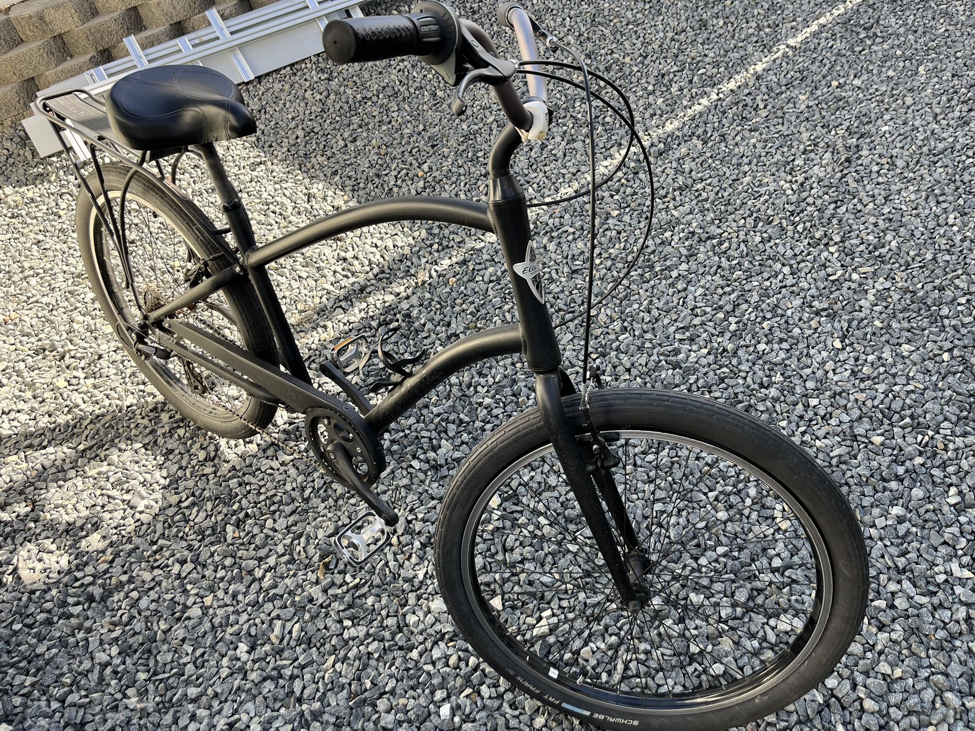 Electra Townie Commuter Bike