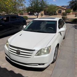 2005 Toyota Avalon