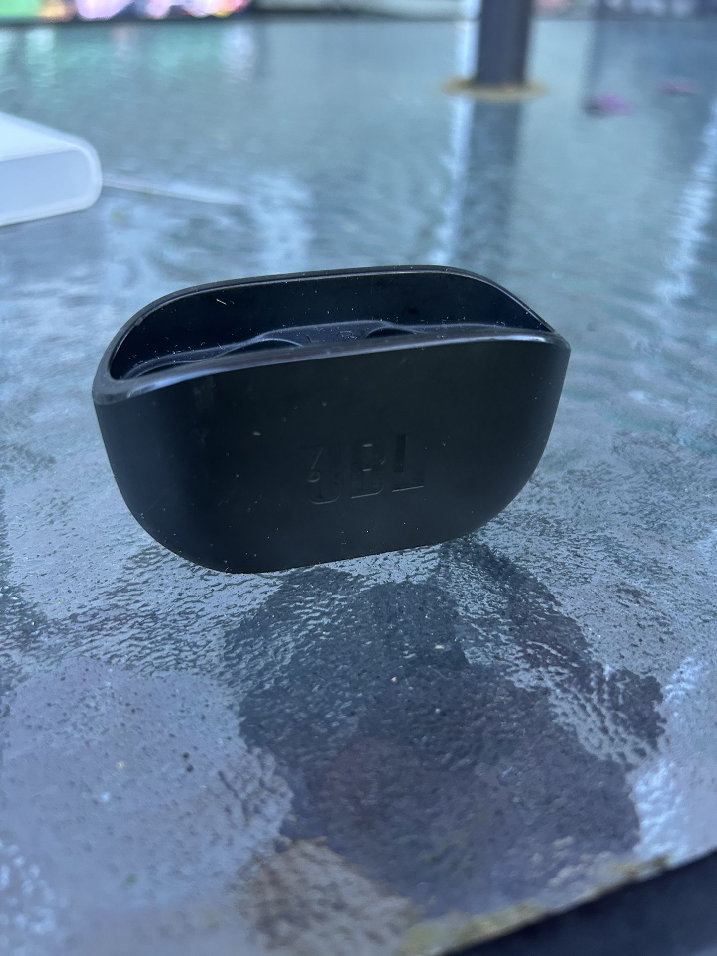 JBL Vibe Buds Charger