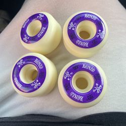 Bones 100 Ringers 55mm Pure White & Purple Skateboard Wheels