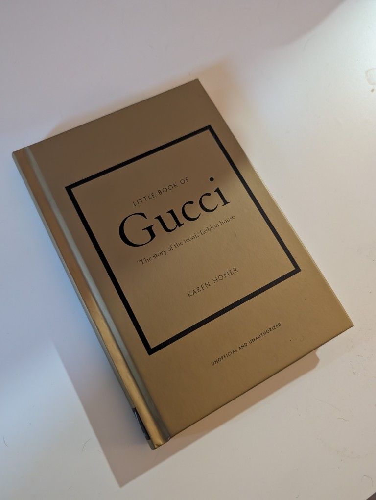GUCCI TABLE BOOK
