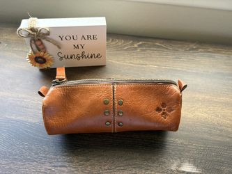 Patricia Nash Brown Leather Cosmetic Round Bag