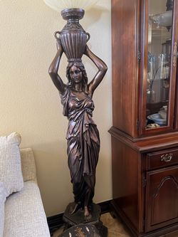 Floor lamp