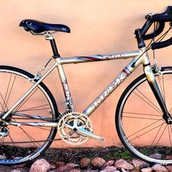 
Trek 44cm Performance Road Bike - X Small Frame - Excellent Condition
