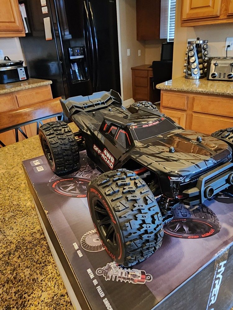 Brand New 1/14 BRUSHLESS RC 4X4 TRUCK FAST AND FUN