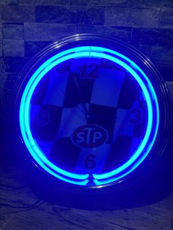STP Glowing Clock