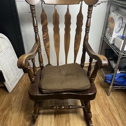 Nichols & Stone Co. Big Rocking Chair
