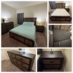 Queen Bedroom set for sales. With adjustable base.