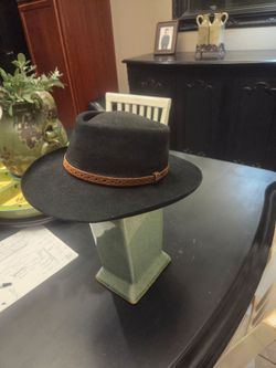 Stetson hat by the gun club used