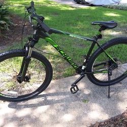 Schwinn boundary best sale 29 mountain bike