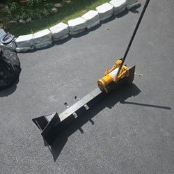 Ten Ton Manual Log Splitter